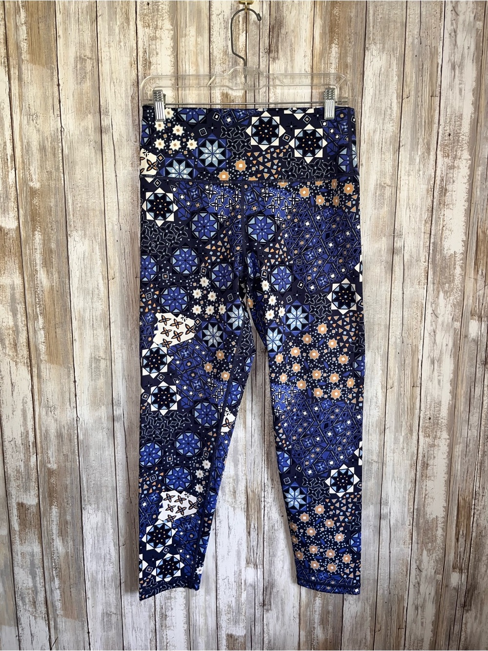 NWT Aerie Chill Play Move 7/8 Hi Rise Leggings XL Blue Medallion